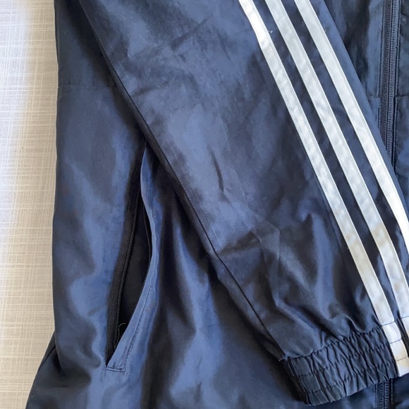 Adidas Originals Windbreaker - Picture 2 of 8